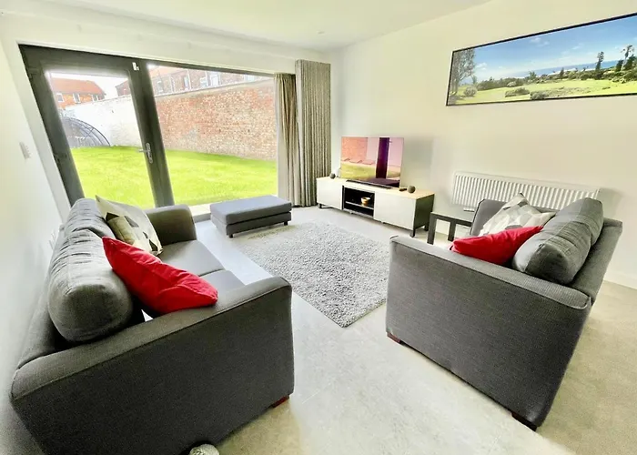 Garden View - 2 Bedroom Bungalow