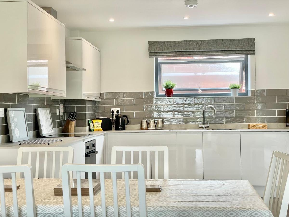 Garden View - 2 Bedroom Bungalow York